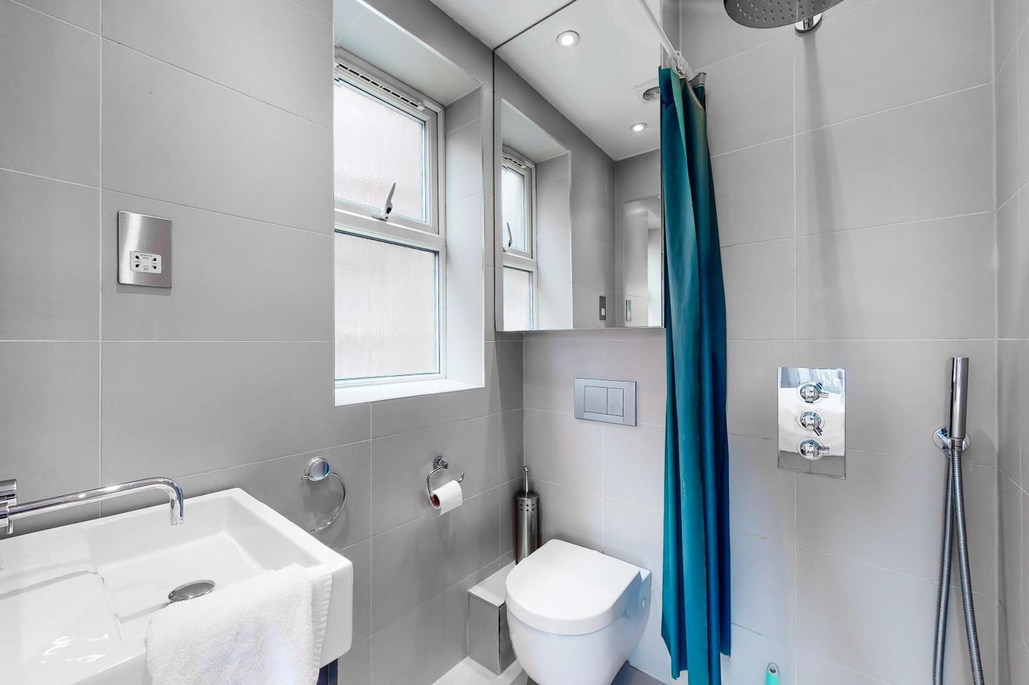 Modern 3 Bed In Hampstead Londra